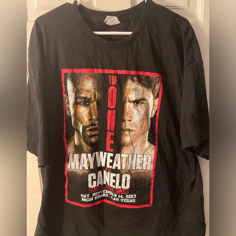 Mayweather vs Canelo shirt (very rare )
